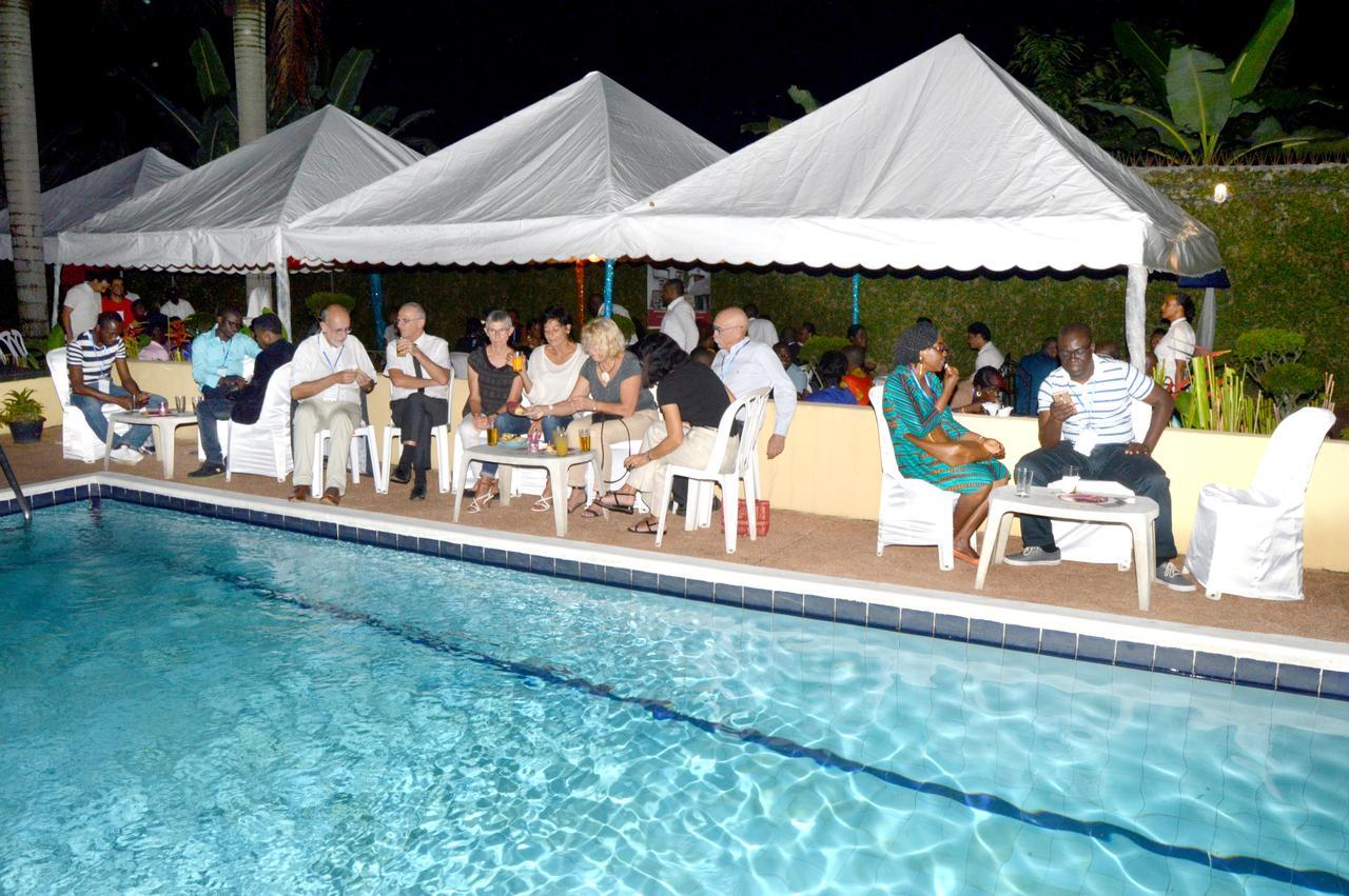 Residence Bertille Abidjan Cocody Экстерьер фото