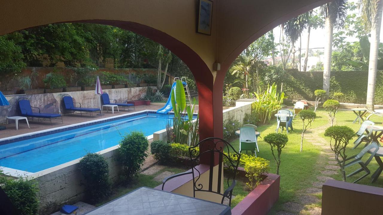 Residence Bertille Abidjan Cocody Экстерьер фото