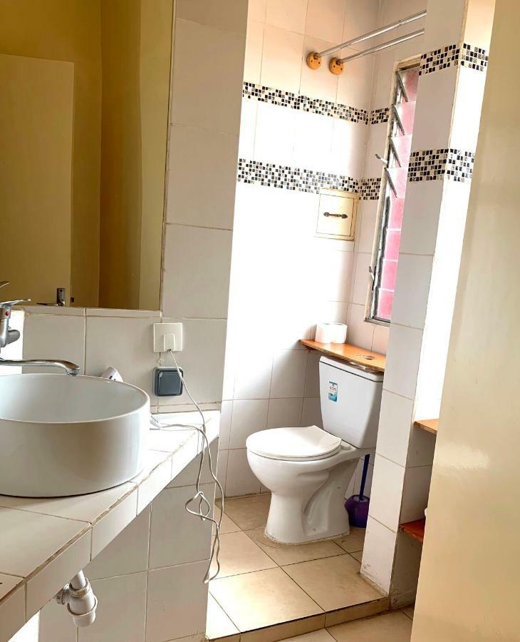 Residence Bertille Abidjan Cocody Экстерьер фото